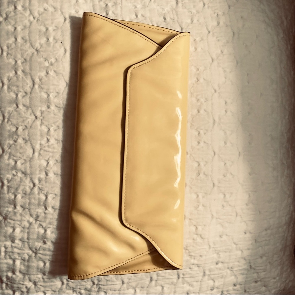 NEW Yellow clutch